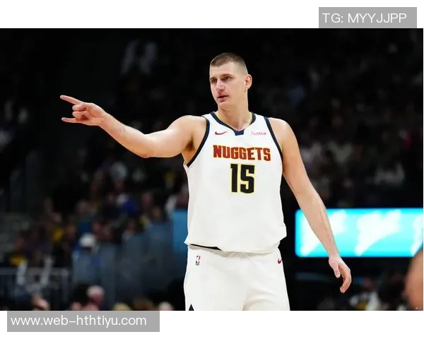 小萨被约基奇剃成地中海漫画家调侃约基奇传球风格幽默搞笑