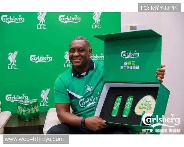 深圳艺品高对决吴川青年利物浦传奇赫斯基亲临广东省超级决赛现场